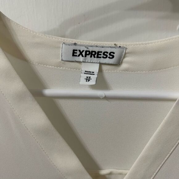 Express Women's Cream Blouse - Picture 2 of 4